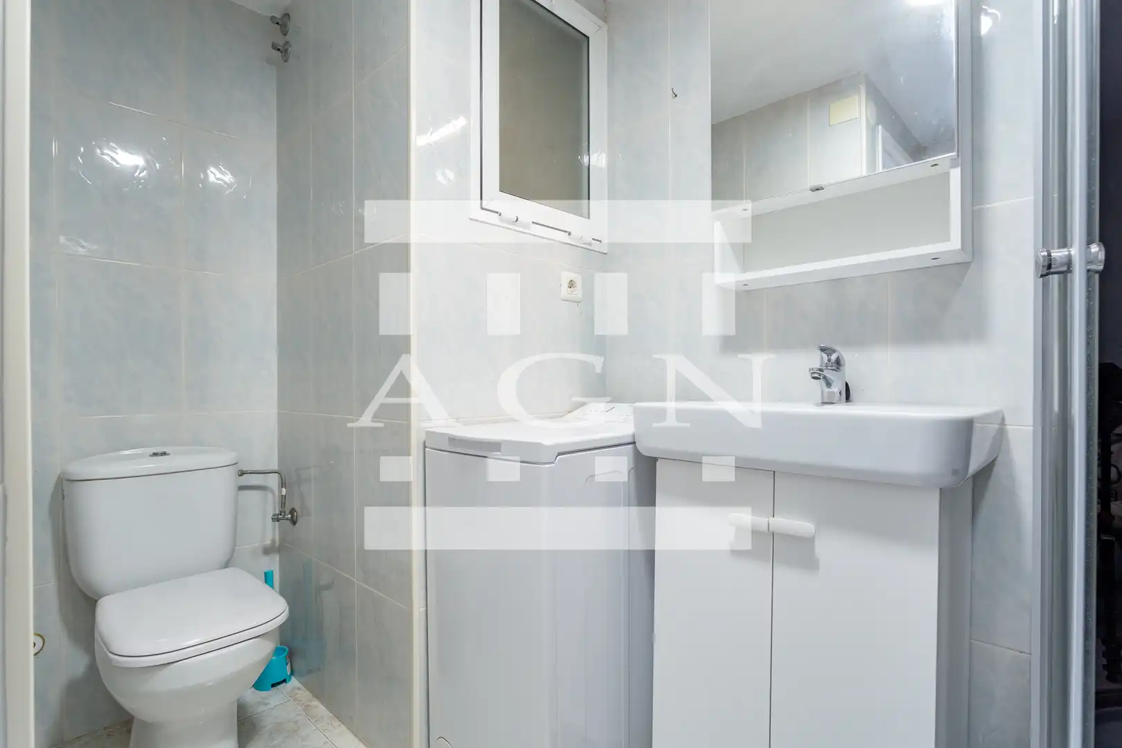 Baño de Piso en venta en Cambrils con Calefacción, Terraza y Amueblado