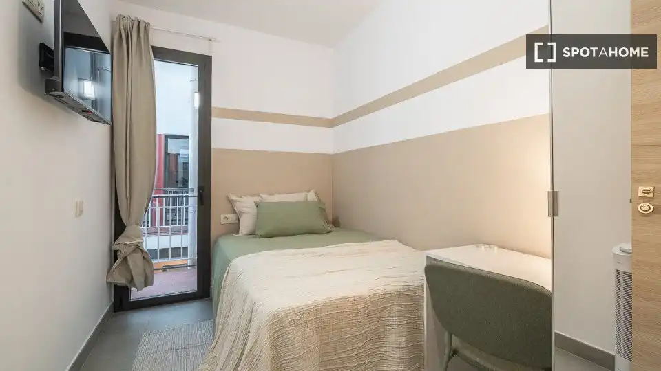 Bedroom of Flat for rent in Barcelona  with Air Conditioner, Heating and Furnished