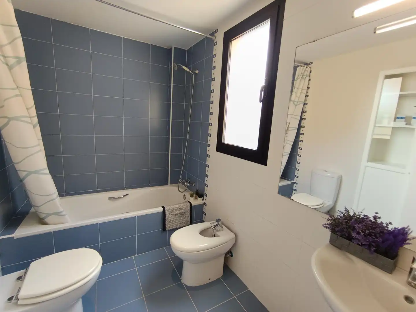 Baño de Casa adosada en venta en Molina de Segura con Aire acondicionado, Calefacción y Jardín privado