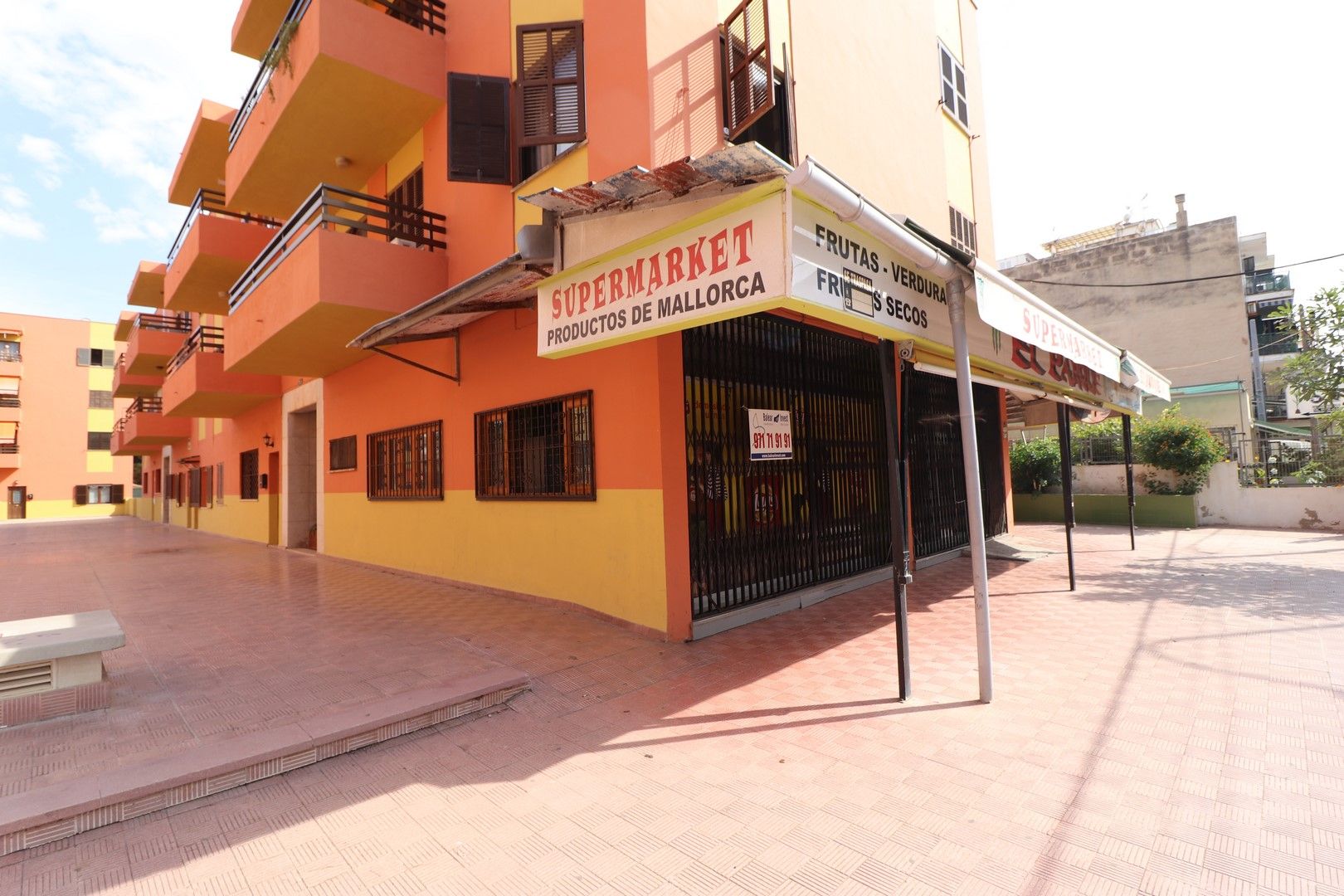Premises for sale in  Palma de Mallorca  with Terrace and Alarm