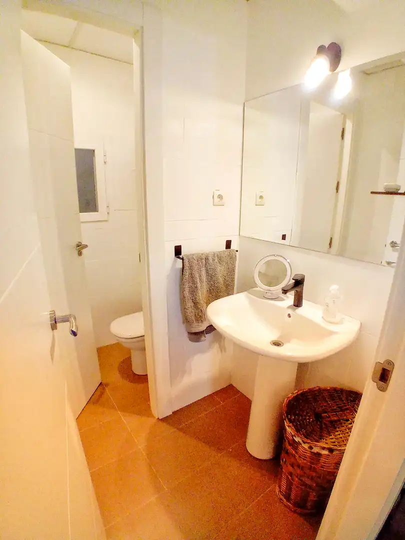 Bathroom of Flat for rent in Aranda de Duero  with Heating, Parquet flooring and Terrace