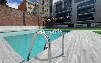 Piscina de Pis de lloguer en Sabadell amb Aire condicionat, Calefacció i Terrassa