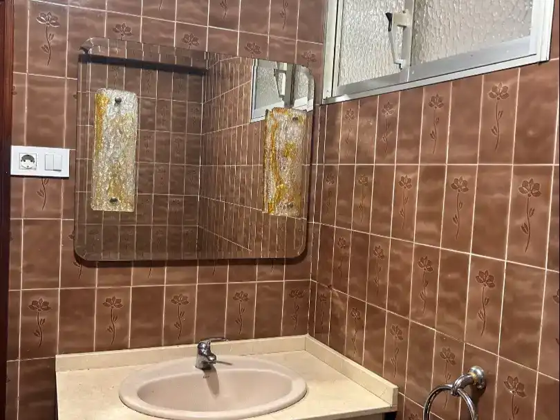 Bathroom of Flat for sale in Castro-Urdiales  with Balcony