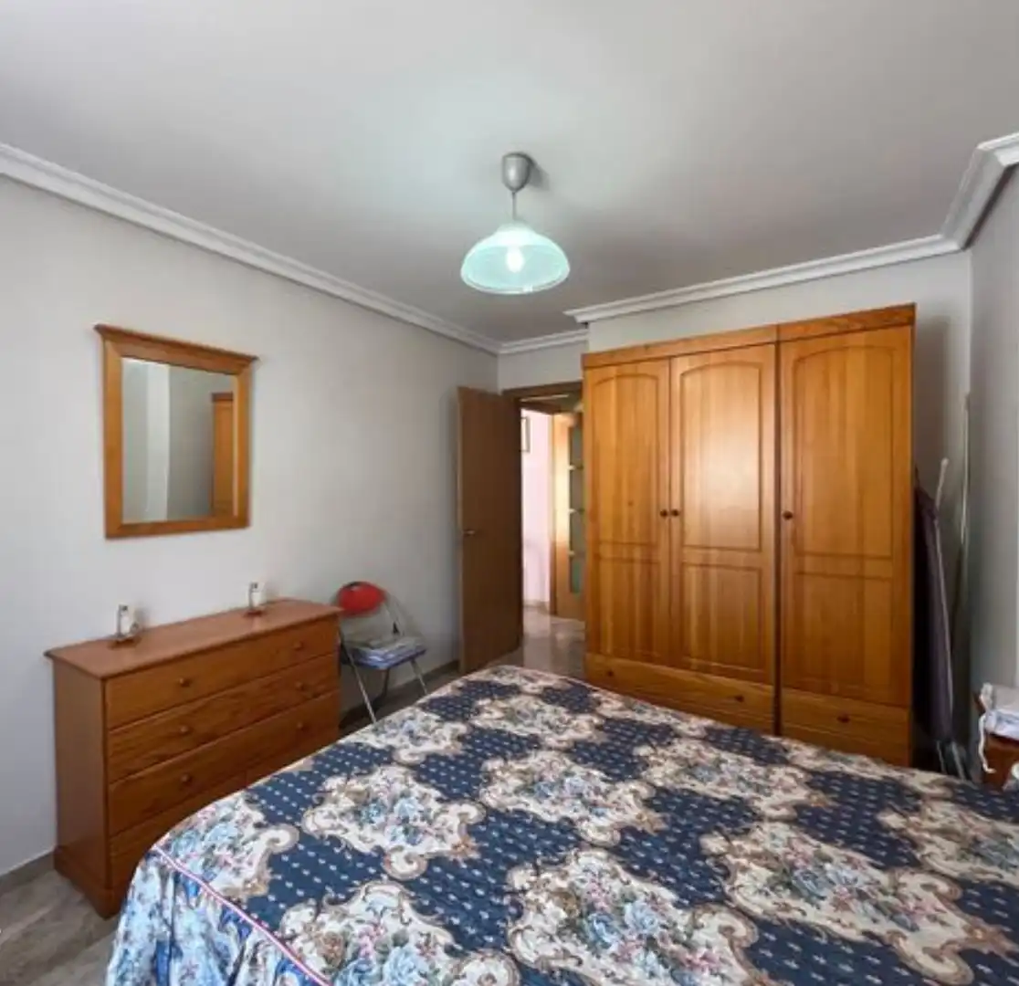 Schlafzimmer von Wohnung zur Miete in Ciudad Real mit Klimaanlage, Terrasse und Möbliert