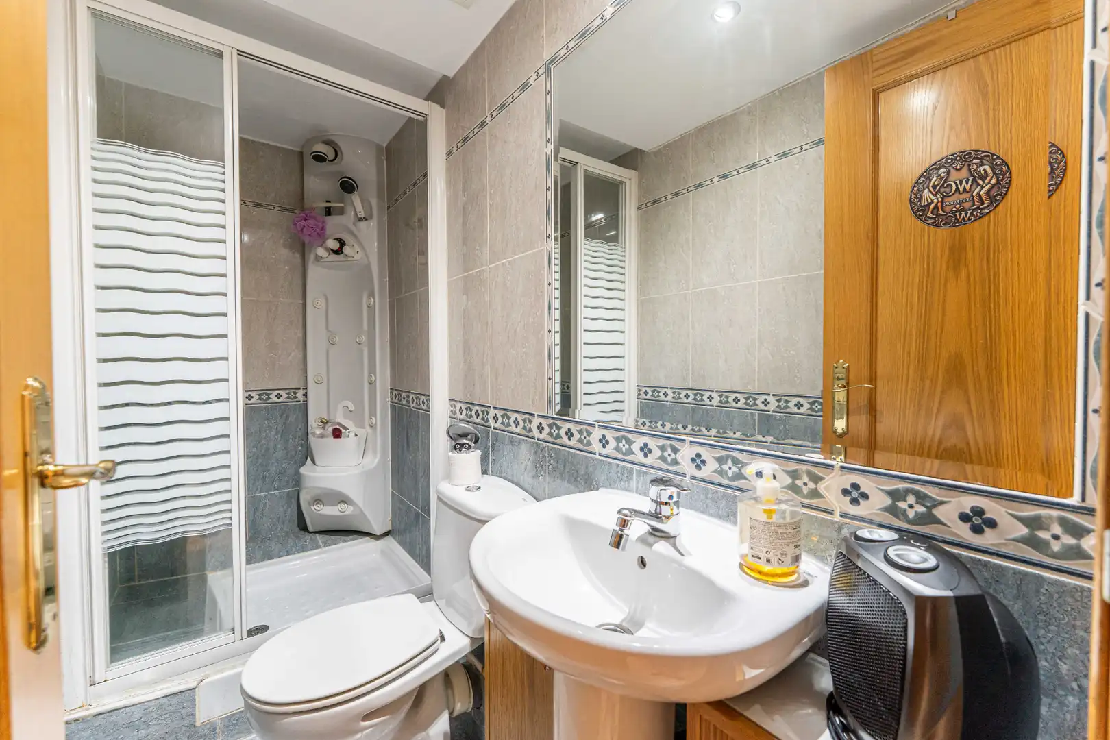 Bathroom of Duplexes for sale in Brunete  with Air Conditioner, Heating and Storage room