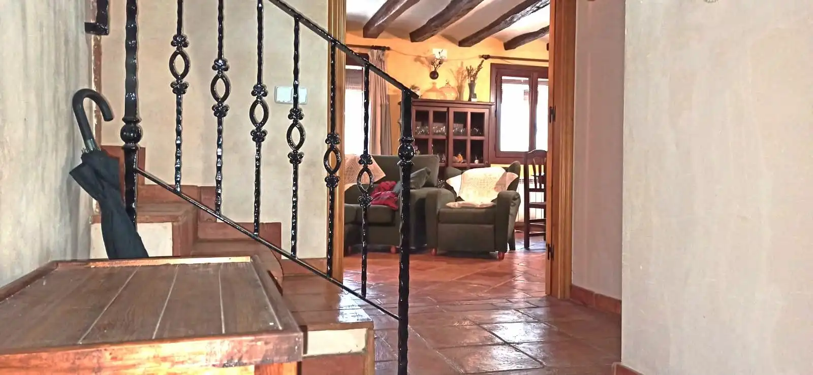 Einfamilien-Reihenhaus zum Verkauf in El Pinell de Brai mit Klimaanlage, Heizung und Terrasse