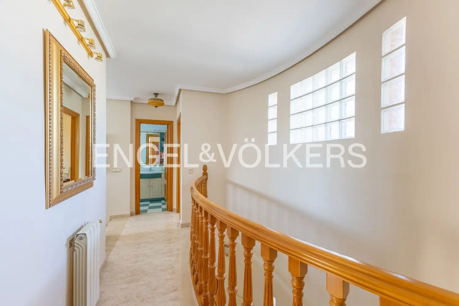 Houses for sale in L'Eliana  with Air Conditioner, Heating and Private garden