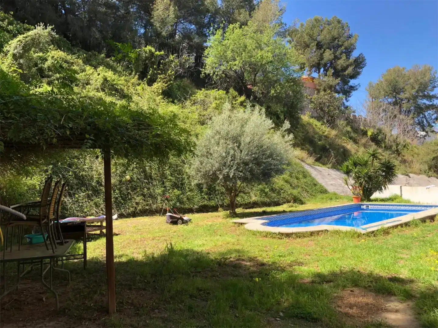 Garten von Einfamilien-Reihenhaus zur Miete in Almuñécar mit Schwimmbad