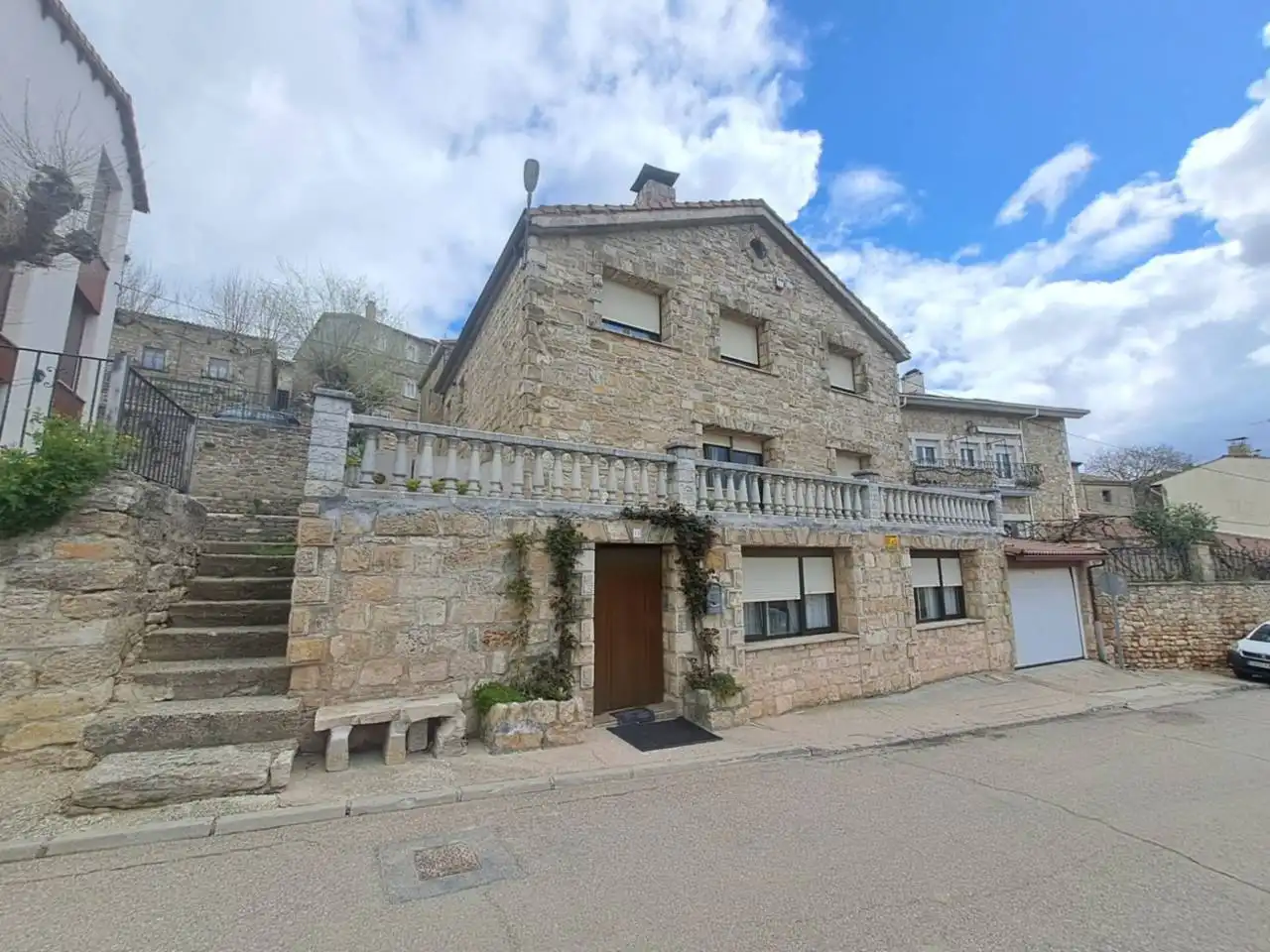 Exterior view of Houses for sale in Villayerno Morquillas  with Heating and Terrace