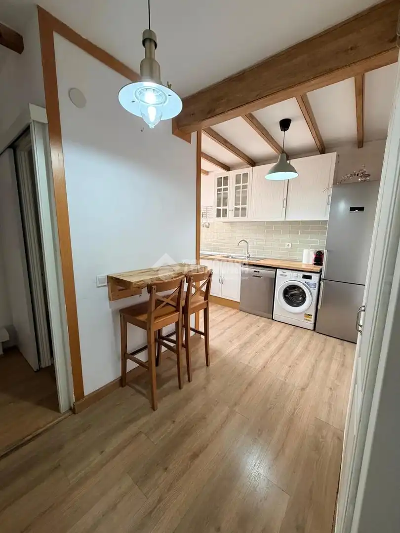 Flat for rent in PISO calle antioquia, Alfalfa - Santa Cruz