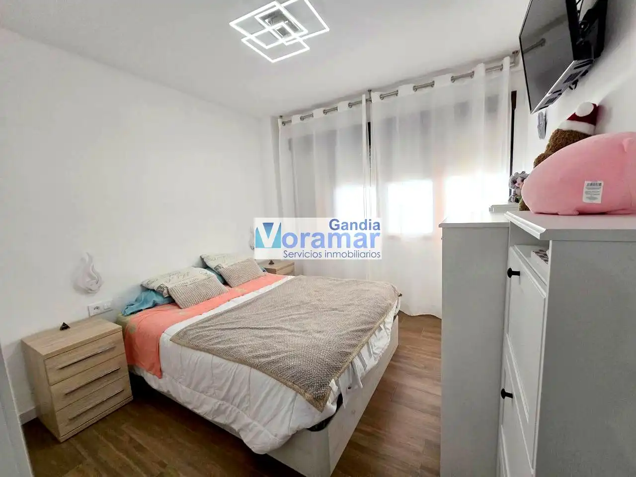 Habitación de Apartamento de alquiler en Gandia con Aire acondicionado, Terraza y Amueblado