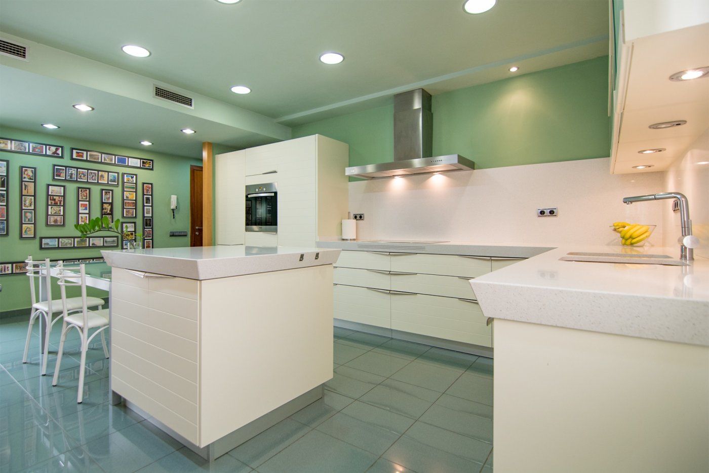 Cocina de Casa o chalet en venta en Figueres con Aire acondicionado, Parquet y Terraza