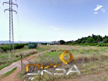 Industrial land for sale in Calle XERT