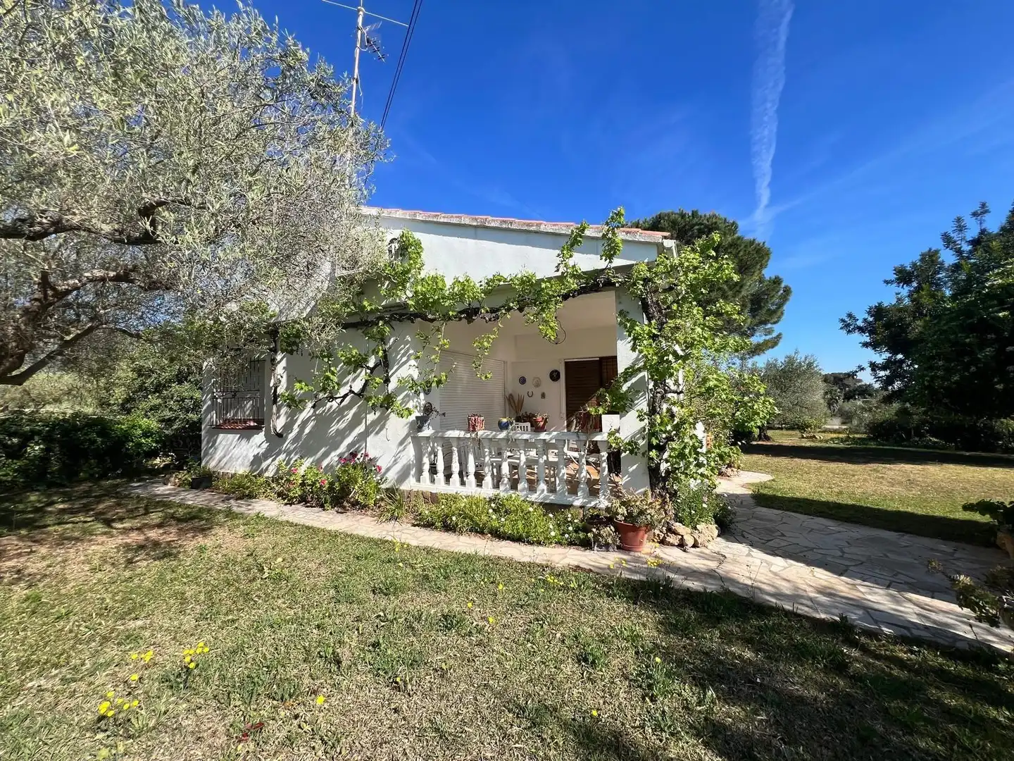 Außenansicht von Haus oder Chalet zum Verkauf in La Ràpita mit Privatgarten, Terrasse und Möbliert
