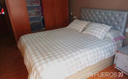 Bedroom of Flat for sale in Barakaldo 