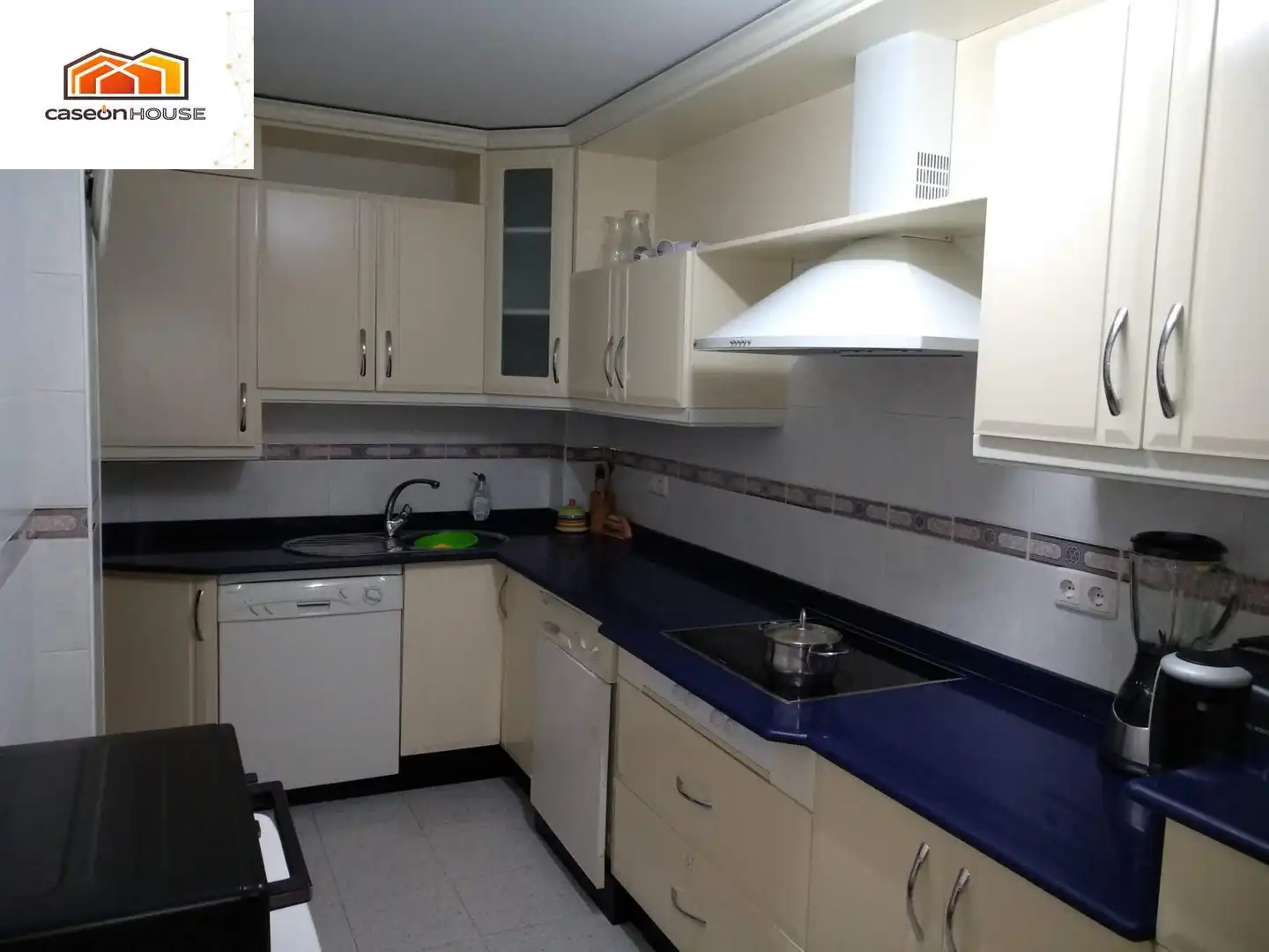 Kitchen of Flat for sale in Paterna de Rivera