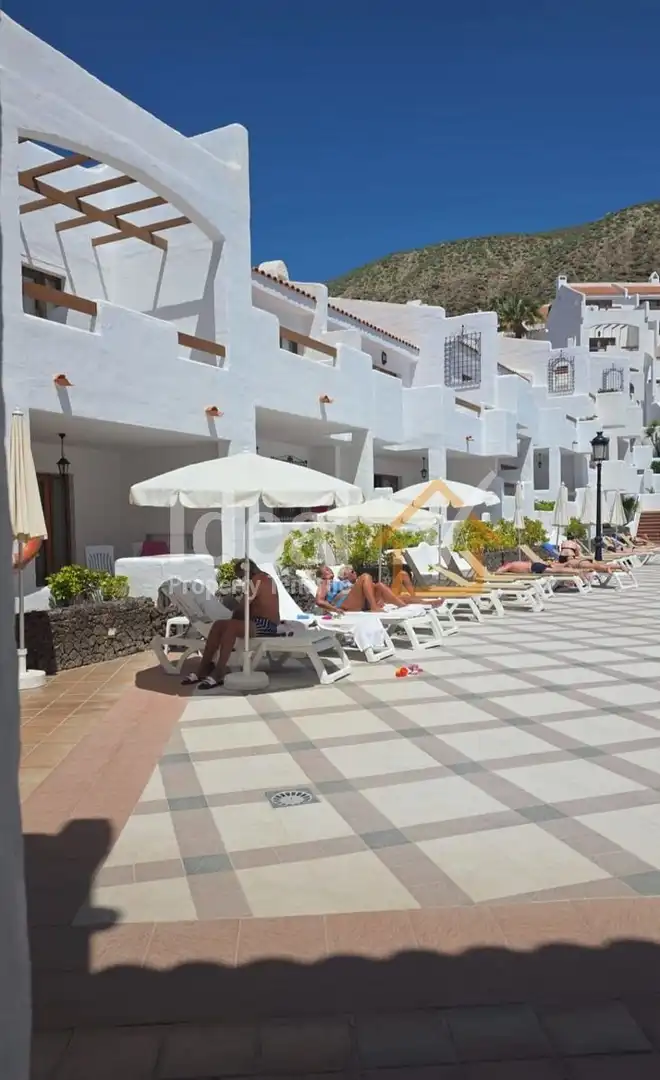 Terrace of Study for sale in Arona  with Air Conditioner, Terrace and Furnished