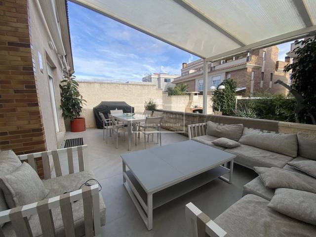 Casa adosada en Venta en Pau Lledó