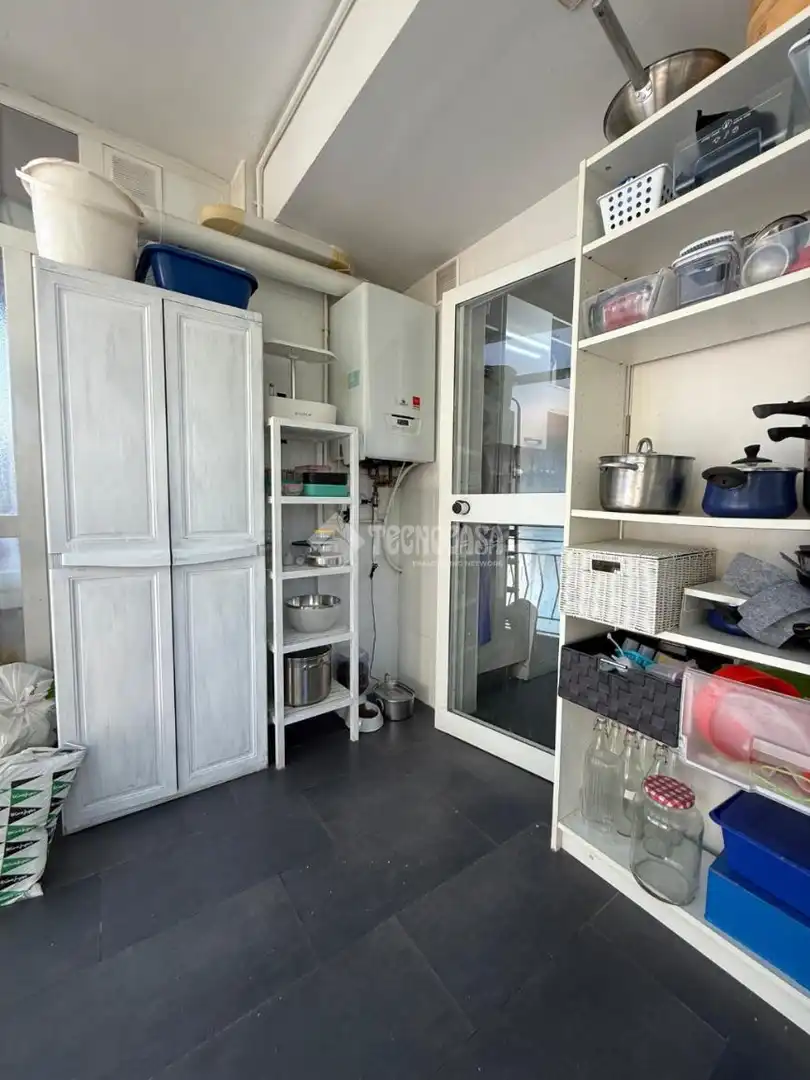 Kitchen of Flat for sale in Madrid  with Air Conditioner, Heating and Parquet flooring