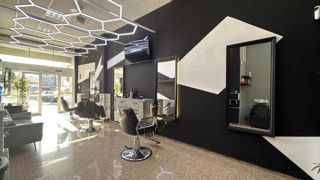 Local comercial en Alquiler en Vecindario - El Doctoral - Cruce de Sardina