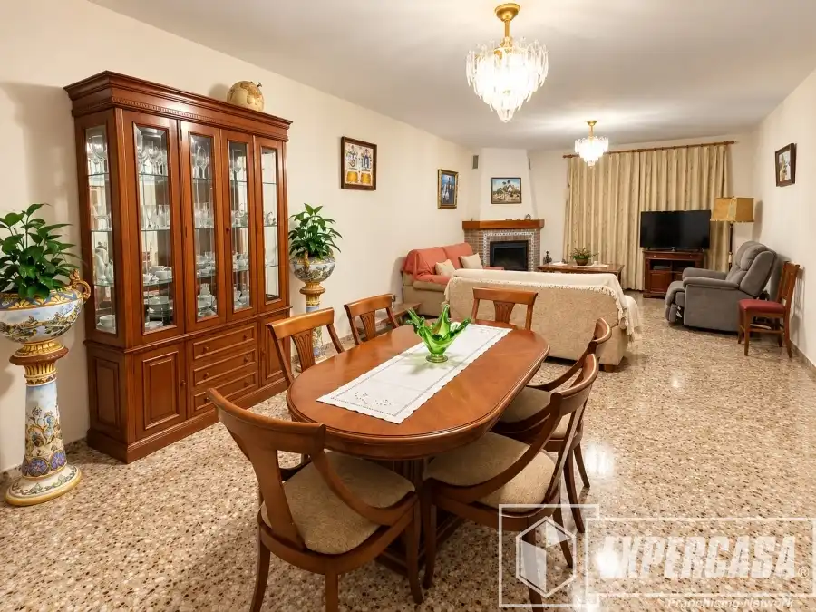 Dining room of Houses for sale in Poble Nou