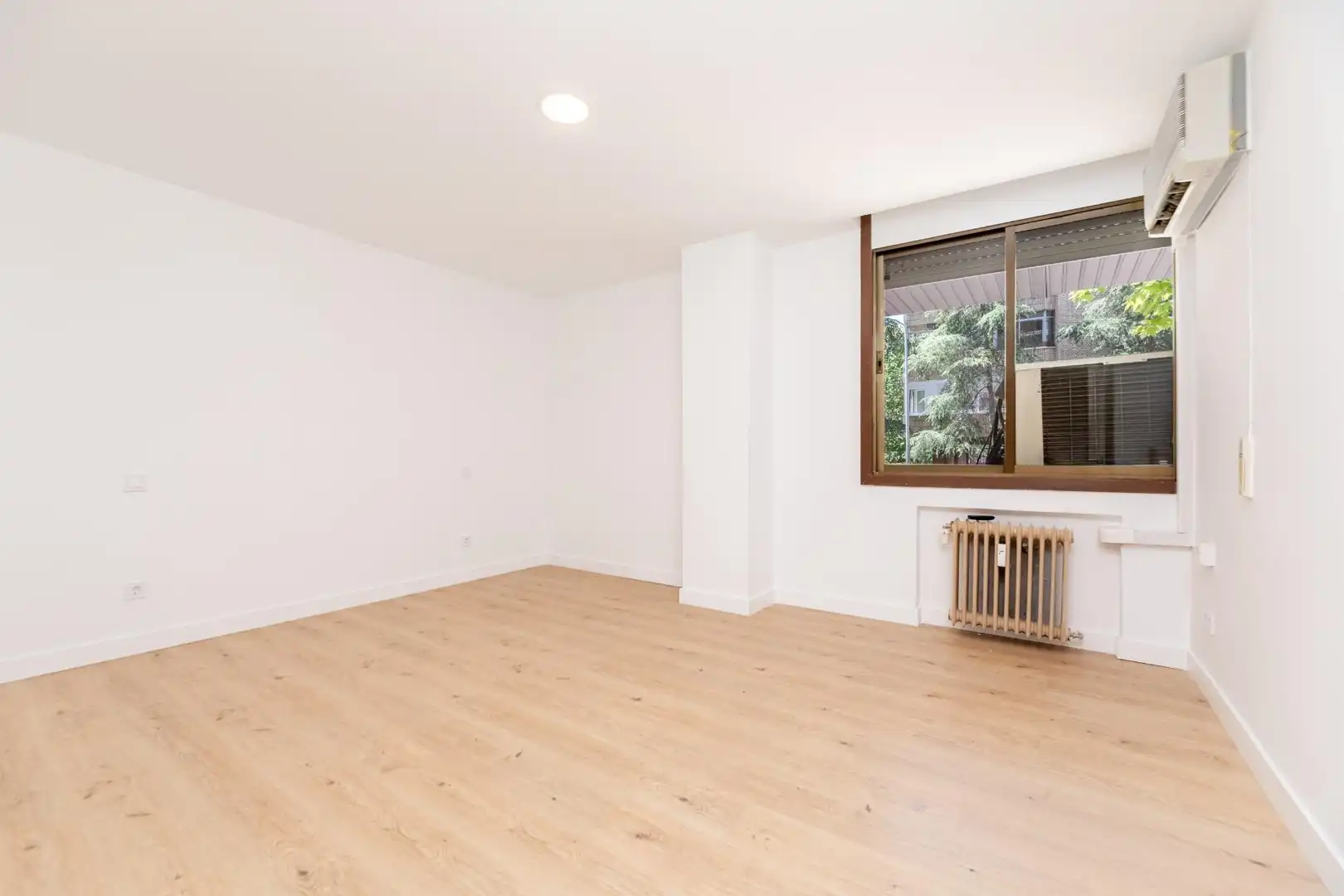 Habitación de Piso de alquiler en Madrid con Aire acondicionado, Calefacción y Terraza