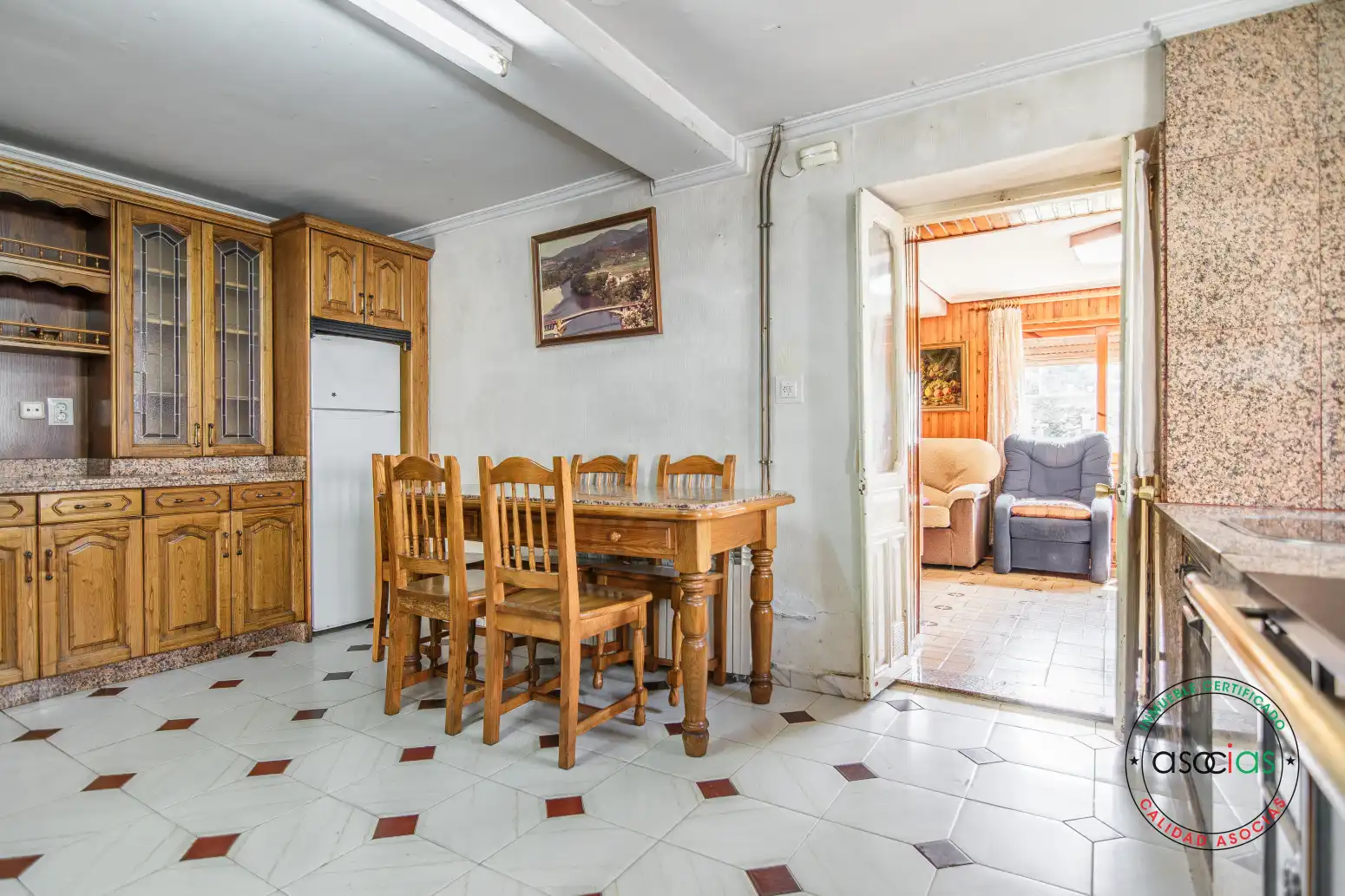 Comedor de Casa o chalet en venta en Las Regueras   con Calefacción y Jardín privado