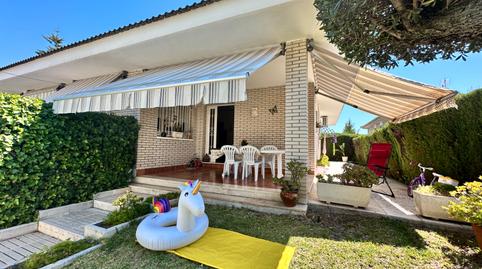 Foto 2 de Casa adosada en venda a Vilafortuny, Cambrils