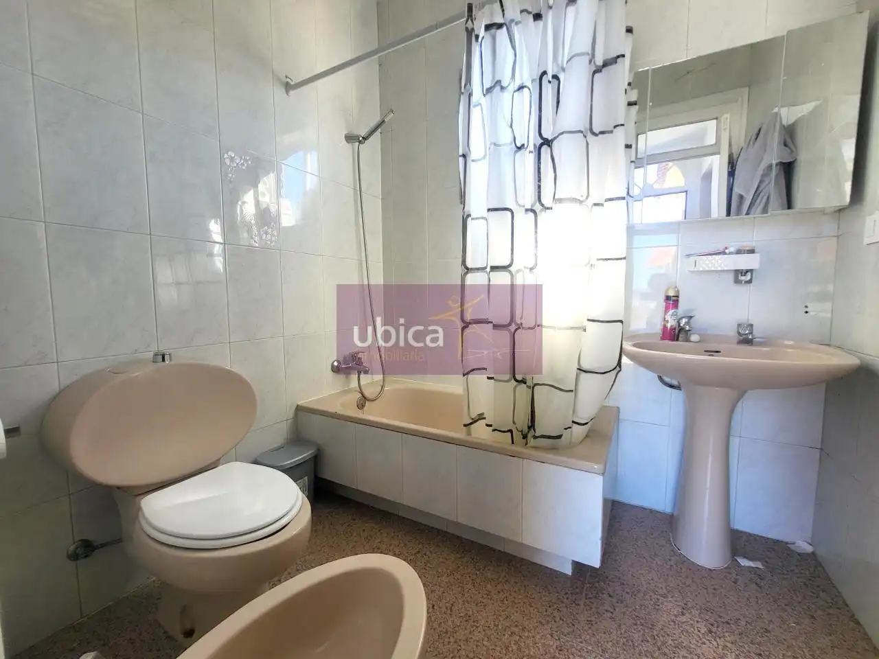 Baño de Casa o chalet en venta en Vigo  con Calefacción y Trastero