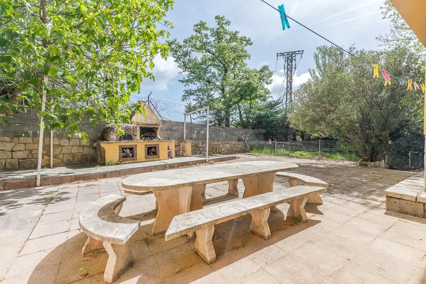 Terraza de Casa o chalet en venta en San Lorenzo de El Escorial con Calefacción, Alarma y Piscina comunitaria