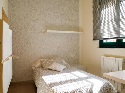 Bedroom of Apartment to share in Salamanca Capital