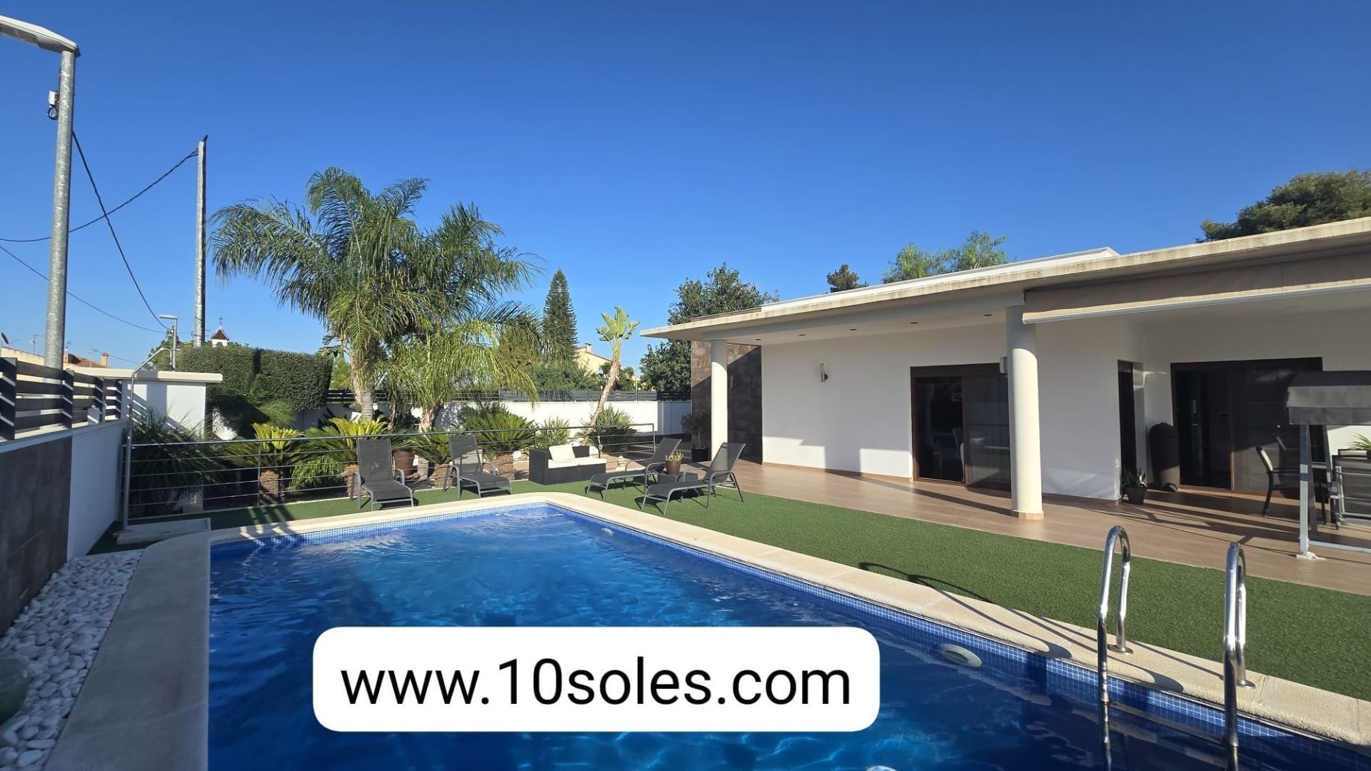 Vista exterior de Casa o xalet en venda en  Murcia Capital amb Aire condicionat, Calefacció i Jardí privat