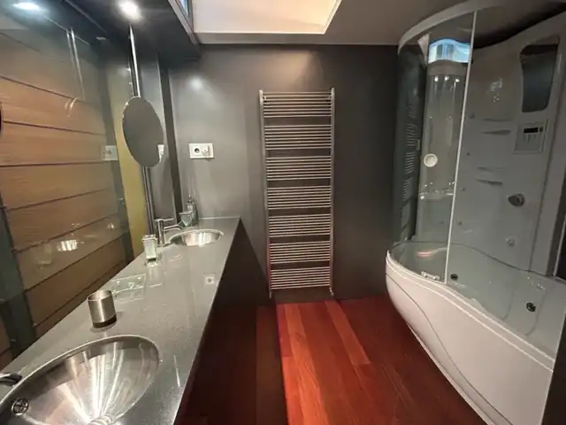 Baño de Casa o chalet en venta en Barcelona con Aire acondicionado, Calefacción y Jardín privado