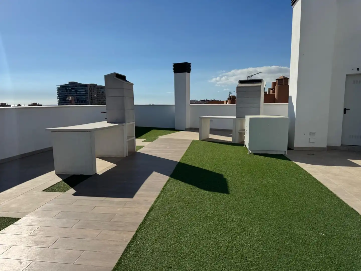 Terrassa de Pis de lloguer en Almería amb Aire condicionat, Calefacció i Traster