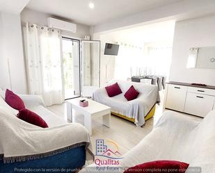 Sala d'estar de Apartament de lloguer en Gandia amb Aire condicionat i Terrassa