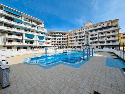 Piscina de Apartament en venda en Torrevieja amb Aire condicionat, Calefacció i Terrassa