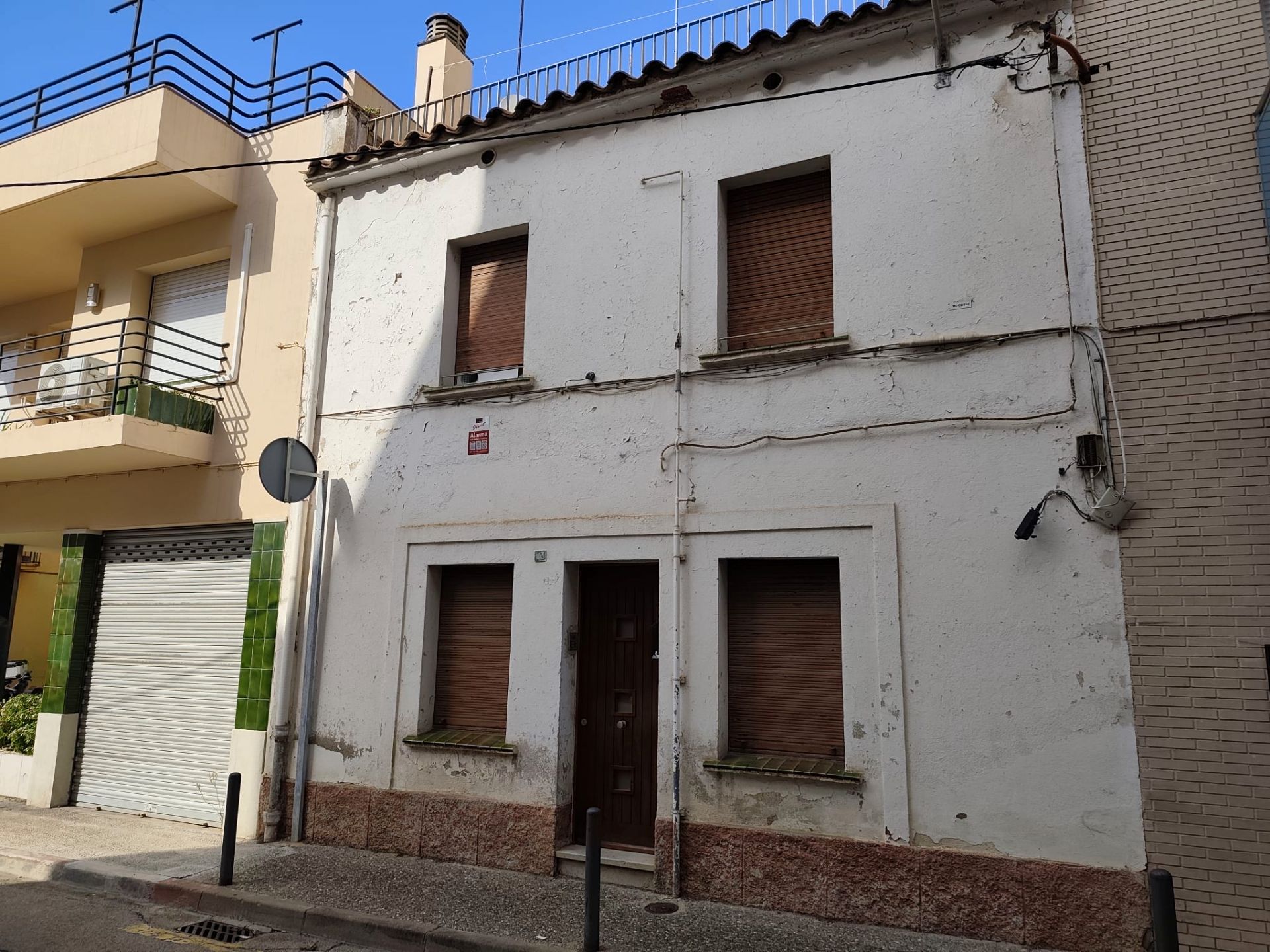 Casa adosada en venda a Carrer de Santa Maria, Eixample Sud – Migdia