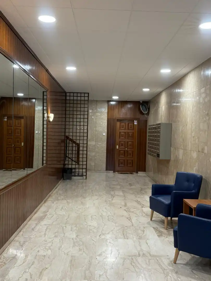 Piso en venta en Barcelona con Amueblado y Balcón