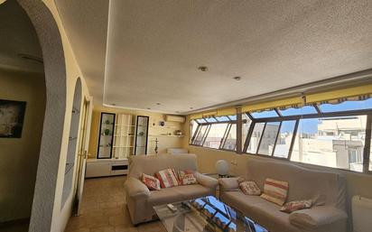 Living room of Flat to rent in Elche / Elx  with Air Conditioner and Balcony