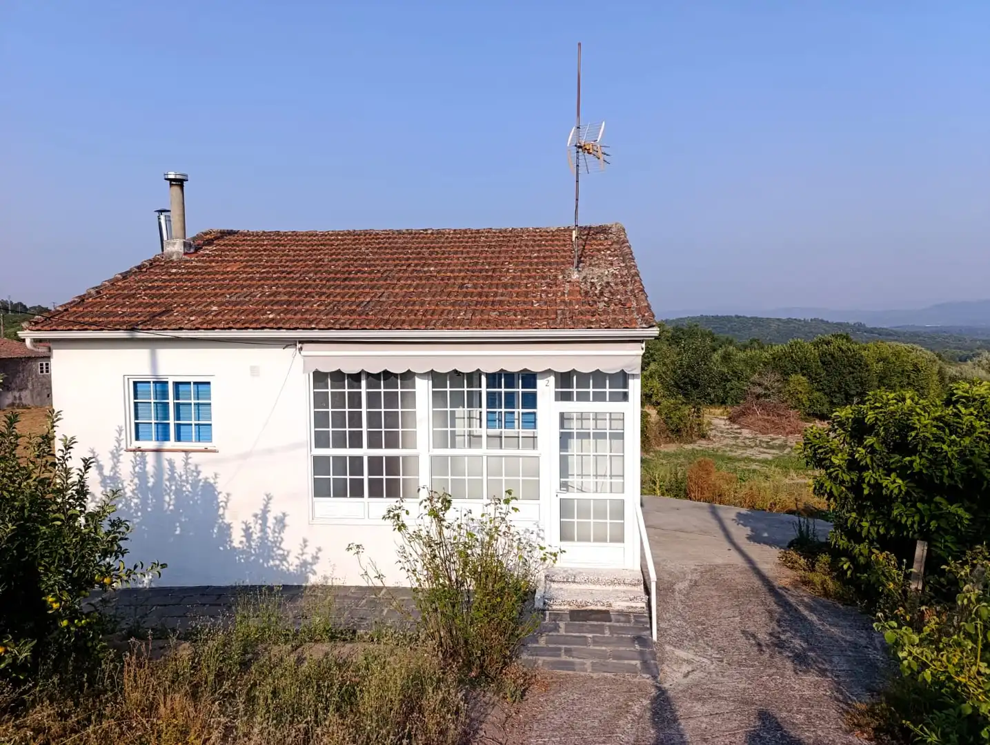 Casa amb jardí en venda a Pantón