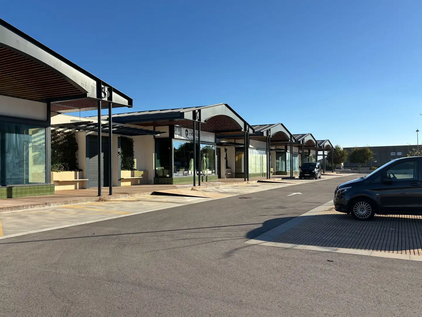 Gewerbefläche zum Verkauf in Mont-ras, imagen 13