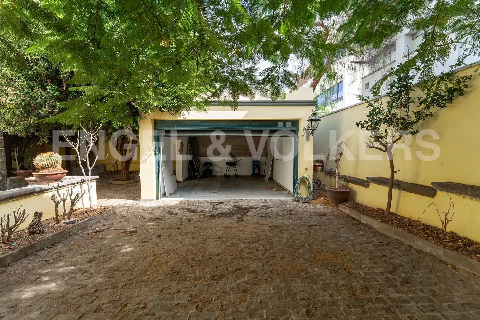 Vista exterior de Casa o chalet en venta en Las Palmas de Gran Canaria con Calefacción, Jardín privado y Terraza