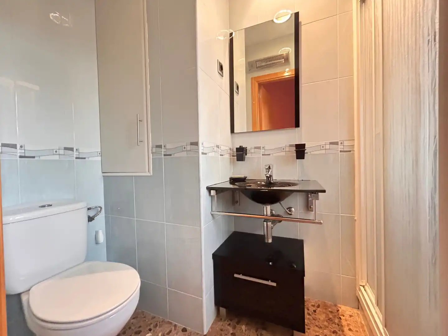 Bathroom of Houses for sale in Sant Boi de Llobregat  with Air Conditioner, Heating and Terrace