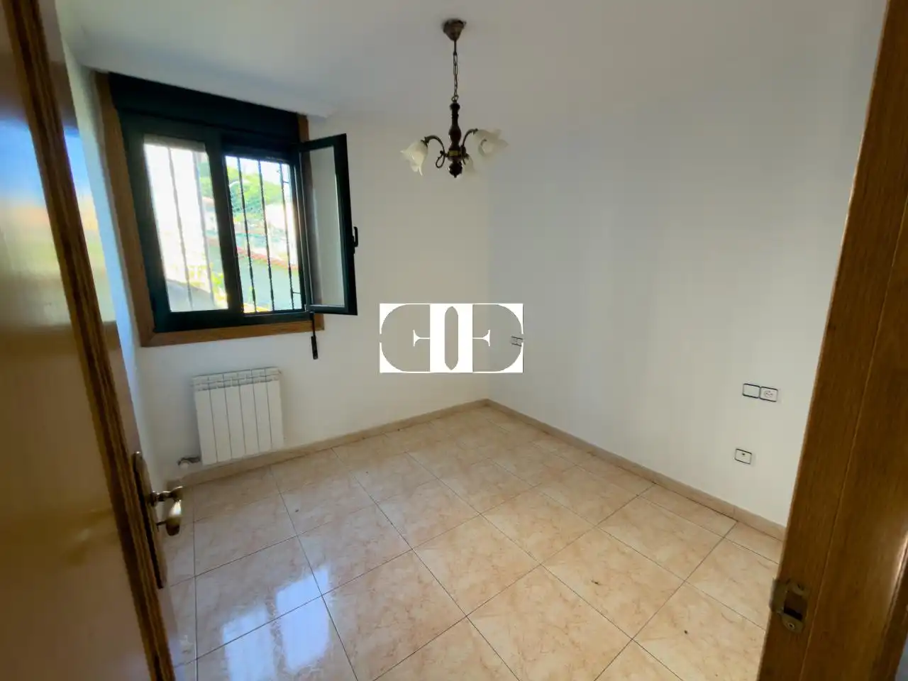 Habitación de Casa o chalet en venta en Redondela con Calefacción y Jardín privado