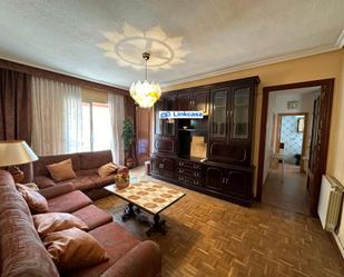 Living room of Flat to rent in  Madrid Capital  with Air Conditioner, Heating and Terrace