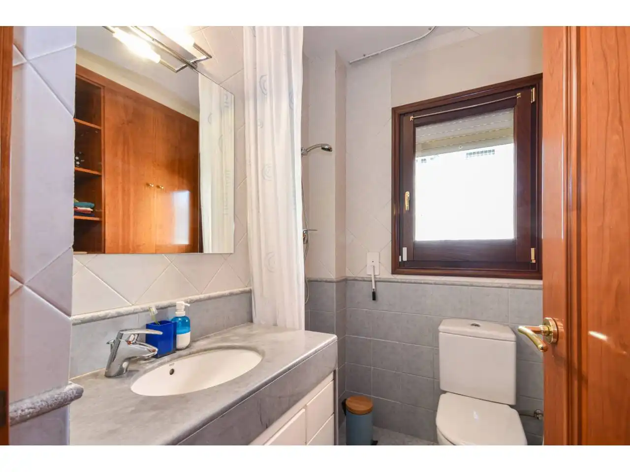 Baño de Casa o chalet en venta en Granollers con Calefacción, Jardín privado y Parquet