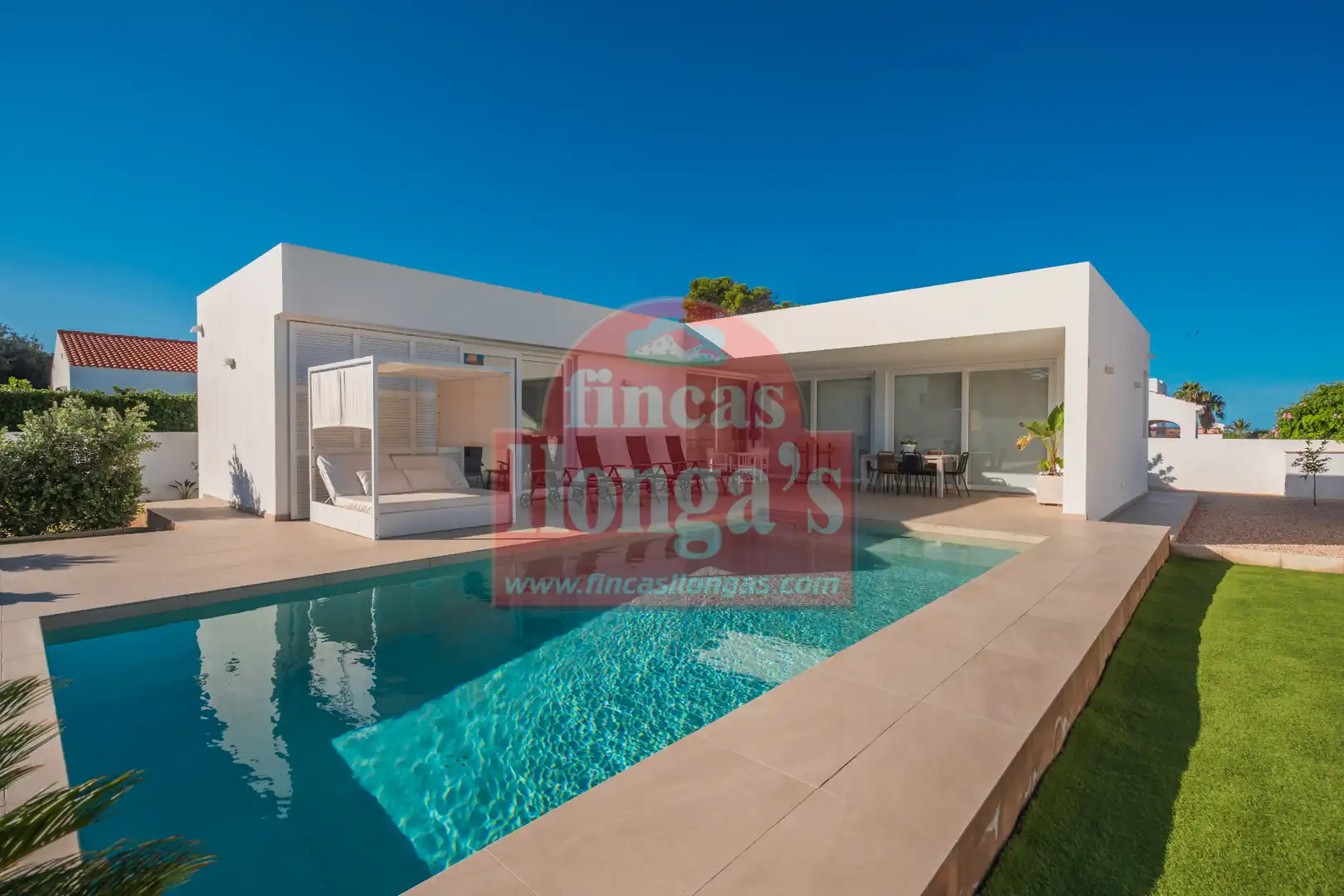Vista exterior de Casa o xalet en venda en Ciutadella de Menorca amb Aire condicionat, Jardí privat i Terrassa