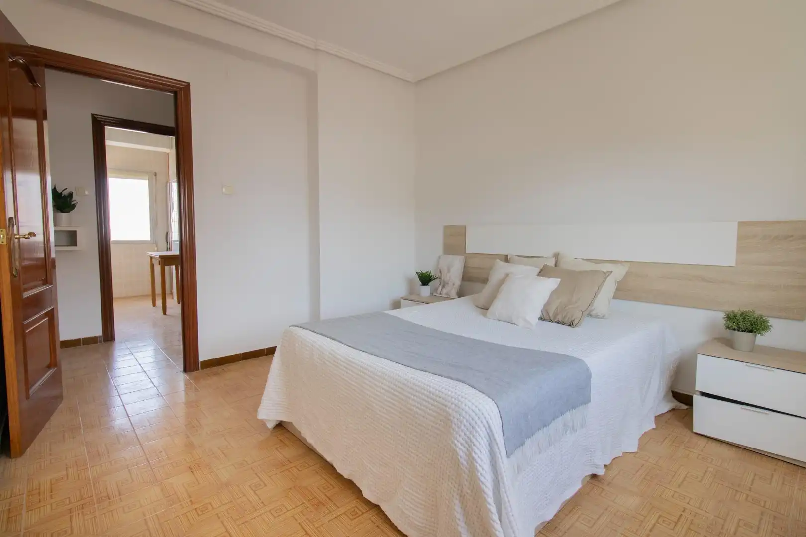 Habitación de Piso en venta en Sagunto / Sagunt con Amueblado y Balcón