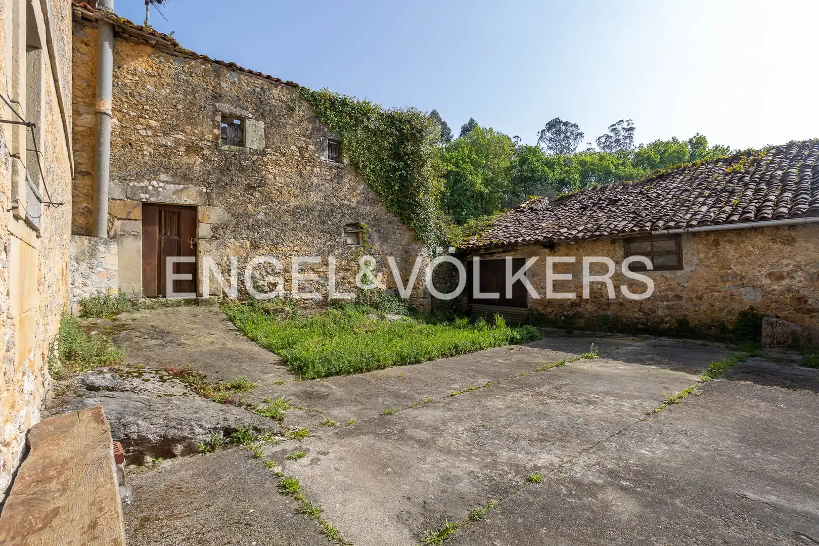 Vista exterior de Casa o chalet en venta en Ribamontán al Monte con Calefacción y Jardín privado