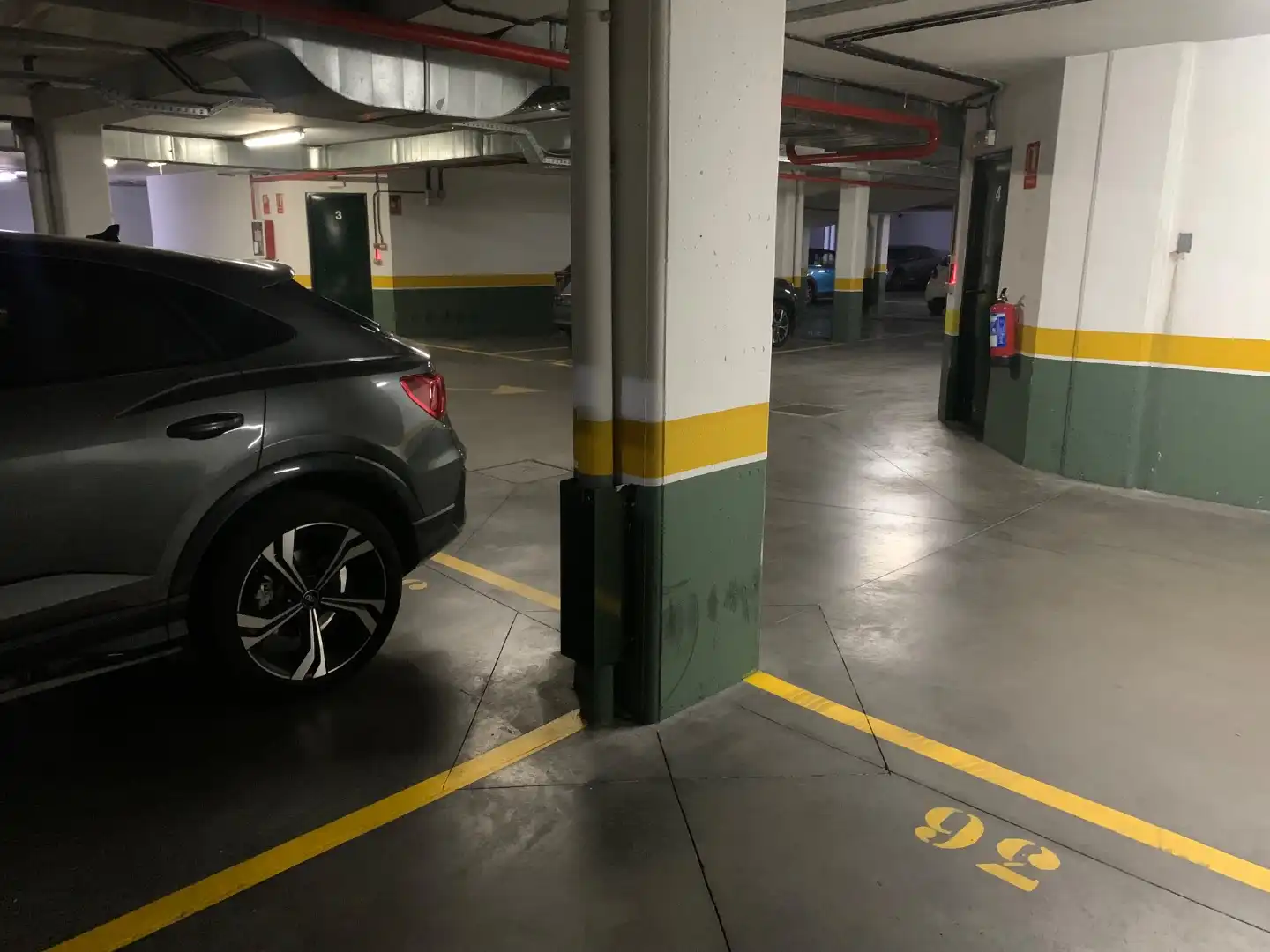 Parking of Garage for rent in Madrid  with Alarm